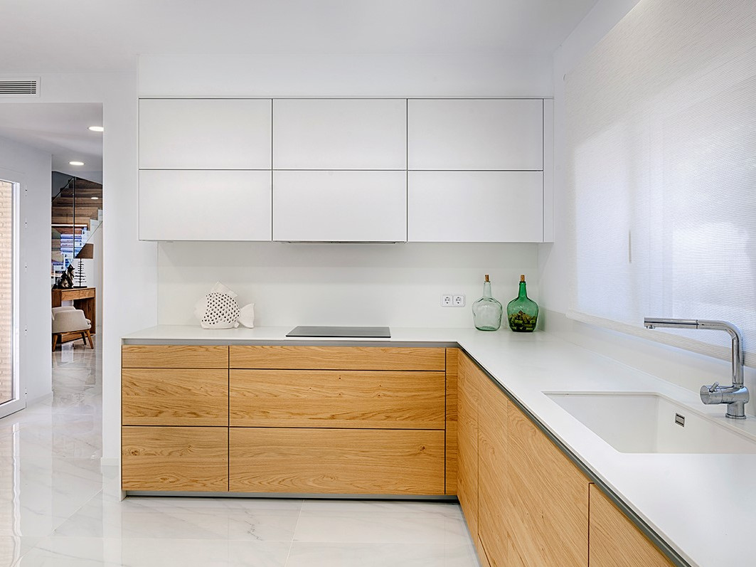 SINGLE FAMILY HOME IN MASSANASSA